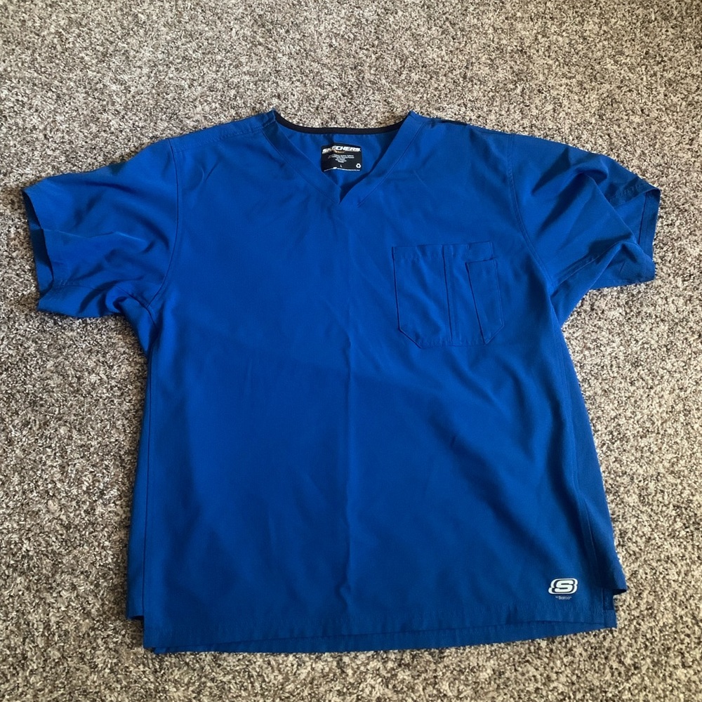 Men’s Sketchers Scrub Top